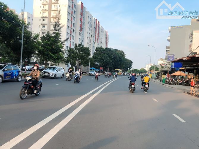 Bán nhà RẺ MT hẻm xe hơi tới nhà Tây Thạnh 100m2 tặng 7 phòng ngay KCN Tân Bình 8.6 tỷ. - 3