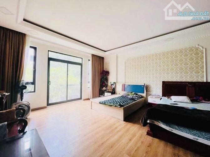 Hơn 20 Tỷ Toà Văn Phòng Tây Hồ 7 Tầng Thang Máy, Phân Lô Ô Tô Tránh MT5m, Cạnh Hồ Tây - 3