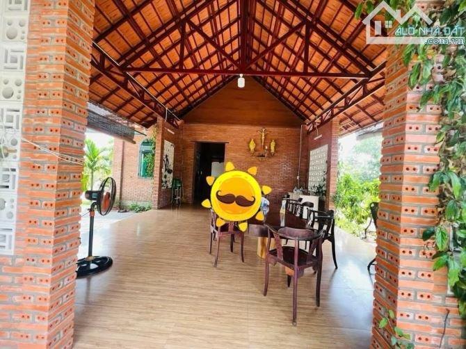 BABS NHÀ VƯỜN 4.000M2 CÓ 2MT TRƯỚC SAU - SẴN NHÀ VÀ VƯỜN TRÁI CÂY . TT PHƯỚC HẢI .LONG ĐẤT - 3