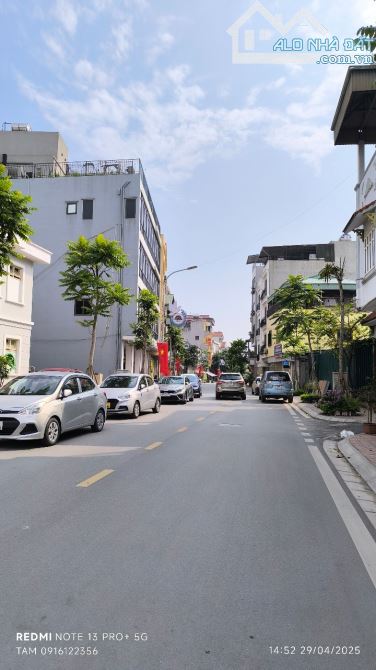 KHUÂN THỬA VÀNG XÂY TOÀ NHÀ PHÚC LỢI - LONG BIÊN 230M2 MT QUYỀN LỰC - VỈA HÈ  4 LÀN XE KD - 3