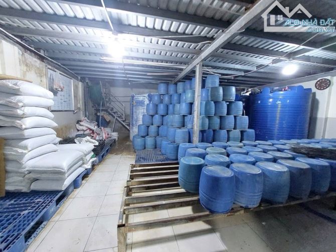 Nhà khu phân lô Tân thới nhất q12 7,5 x19 - 3