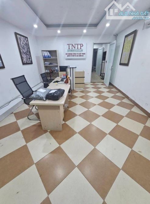 BÁN NHÀ  PHỐ-TÂY SƠN DT93 5 5 29TỈ - 3