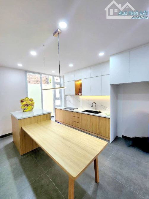 Bán Nhà 4 tầng - nhà đẹp - 50m2 Xe Hơi - 4PN - Hương Lộ 2 - Bình Tân - 3