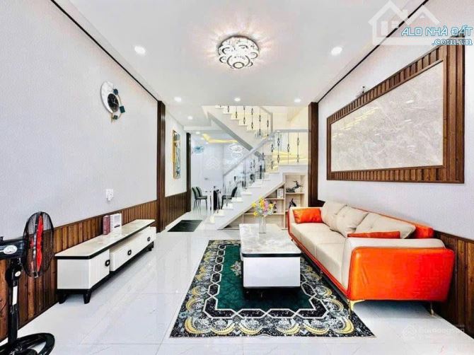 BÁN NHÀ ĐƯỜNG BÙI QUANG LÀ, PHƯỜNG 12, GÒ VẤP - GIÁ:2TỶ970/58,5M2. (4,5x13M). SỔ ĐẸP - 3