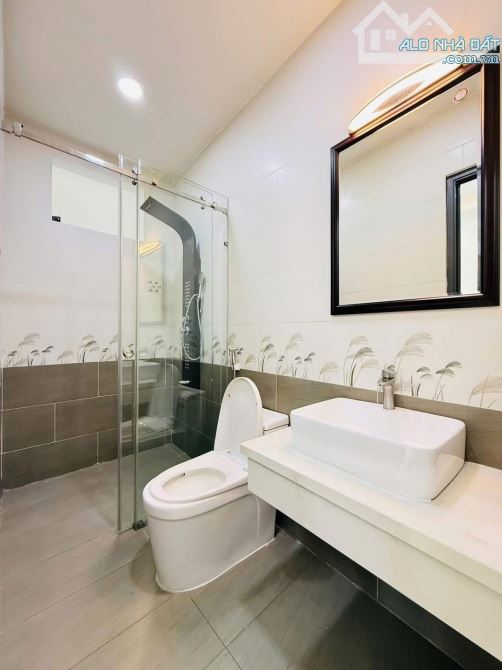 Mua nhanh căn nhà đẹp 58.4m2 ngay Lê Văn Lương, Quận 7. Giá: 4 Tỷ 090. SHR, hẻm xe hơi - 3