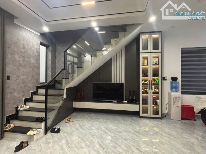 NHÀ MÊ KIÊN CỐ HẺM 144 PHẠM NGŨ LÃO: GIÁ 4.19 tỷ - 3