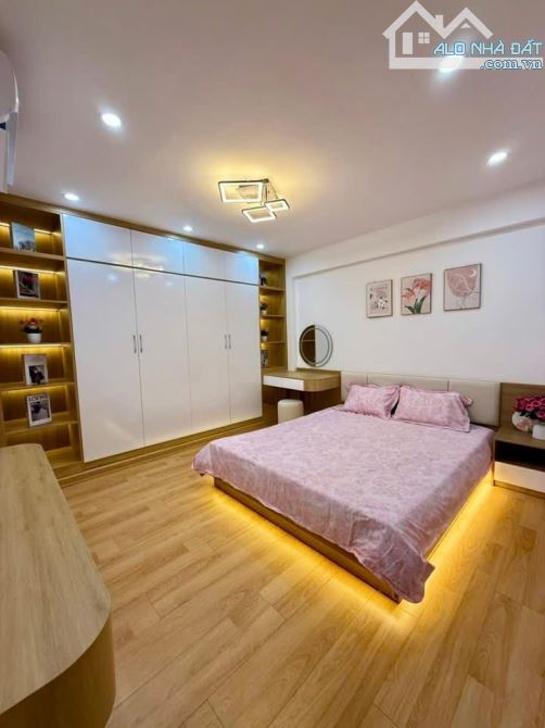 CỰC HIẾM TẬP THỂ TẦNG 2 KHU BÁCH KHOA-KHU VỰC NHIỀU KHÁCH TÌM KIẾM CHỈ HƠN 3 tỷ - 3