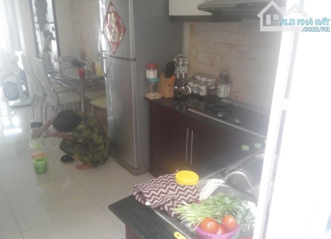Nhà 38m² Bà Hom xây 1 trệt 2 lầu. Hẻm oto 6m thông, sổ chính chủ. Giá chỉ 2,4 tỷ còn TL - 3