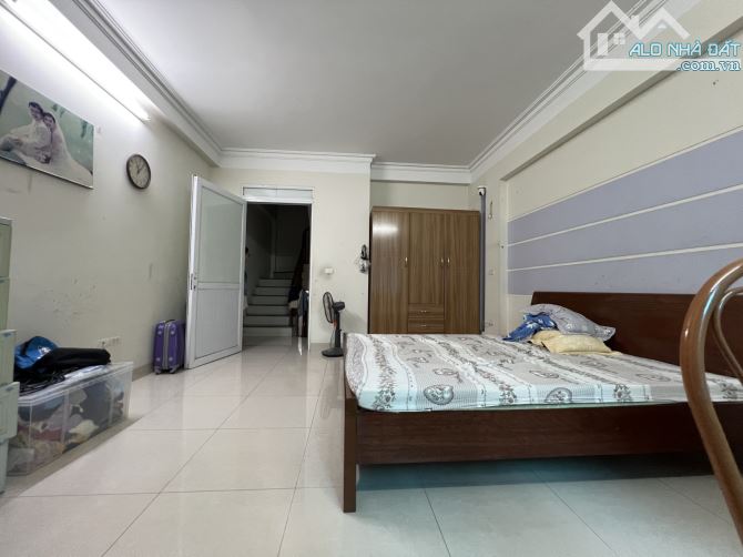 NHÀ ĐẸP TẠI MỄ TRÌ - 5 TẦNG DÂN XÂY CHẮC CHẮN - Ở NGAY - 3