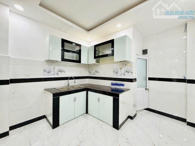 ⚜️Nhà mới xây ngay đường Nguyễn Khoái, Quận 4 / 58.8m2 / Giá 2 Tỷ 460 (Full 100%) - 3