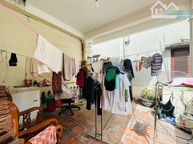 BÁN NHÀ HOA BẦNG CẦU GIẤY 50M 4T MT 4 M NGÕ ĐEP RỘNG 10M RA Ô TÔ NHỈNH 9 TỶ - 3