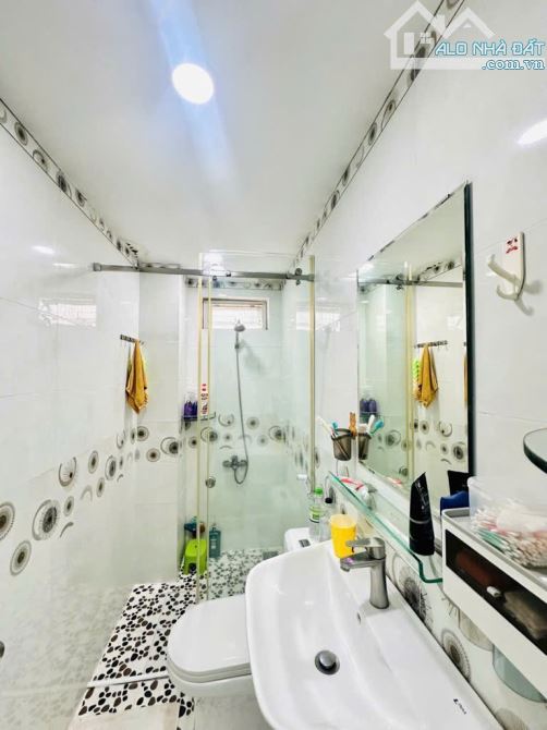 HẺM Ô TÔ NGAY SÂN BAY CHỈ 7TY25 NGUYỄN KIỆM PHÚ NHUẬN - 3