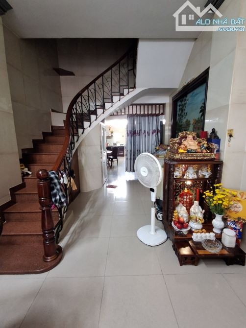 NHÀ BÁN MẶT TIỀN Q8 - BÙI MINH TRỰC P5 - CHỢ SÁNG - 4 x 23.5 - 4 TẦNG BTCT. - 3
