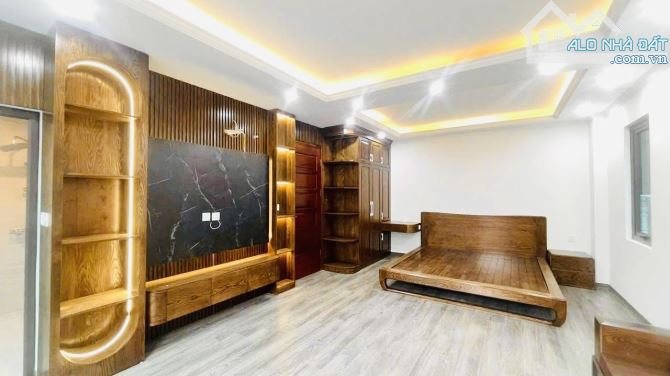 Nhà Mới 7 Tầng- Thang Máy- Ô Tô Quay Đầu- Lô Góc- Mặt Tiền Rộng- Phố Tô Vĩnh Diện- 19.8 Tỷ - 3