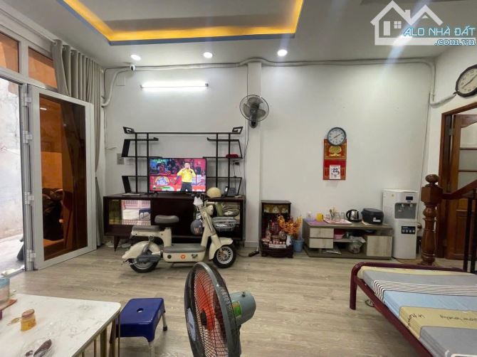 NHÀ ĐẸP MỚI - Nguyễn Thị Thập Q7 Ngang 5m - 3PN - 3 Tầng - 46m2 - 3T6 - 3