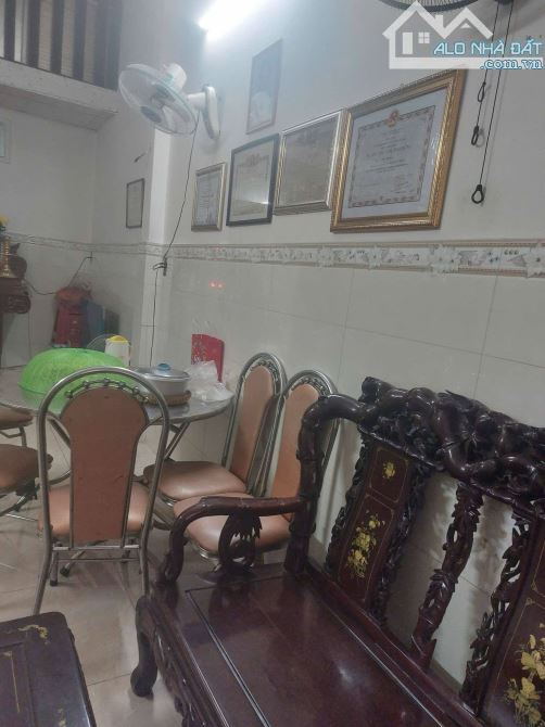 Ngay Lạc Long Quân - F.10 Tân Bình - 86m2 - ngang 4m1 nở hậu 4m4 - ô Tô thông - 9tỷ nhỉnh - 3