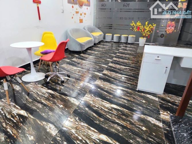Bán nhà Mặt Tiền Đường Số 7 - Khu Tên Lửa - 6x22 - 5 Tầng Bề Thế - 3