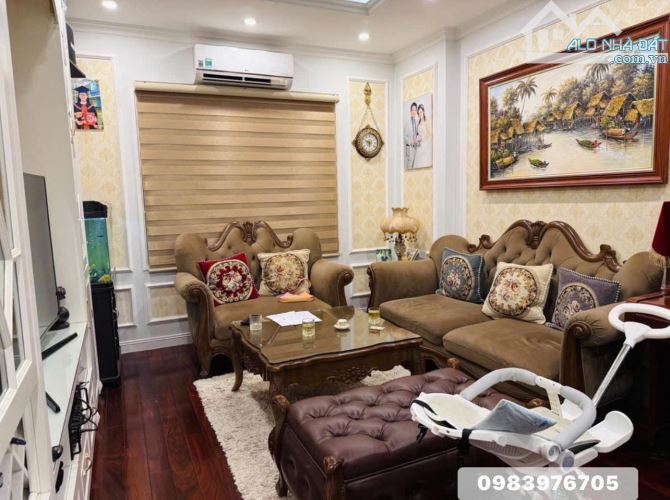 NHÀ ĐẸP CÁCH MỘT NHÀ RA MẶT PHỐ GẦN CÔNG VIÊN VIEW HỒ THOÁNG MÁT-  6 TÀNG THANG MÁY - 3