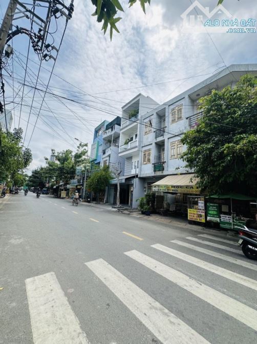 GIẢM 4 TỶ  LÔ GÓC - MẶT TIỀN KINH DOANH 183M2 NGANG 12M - 3