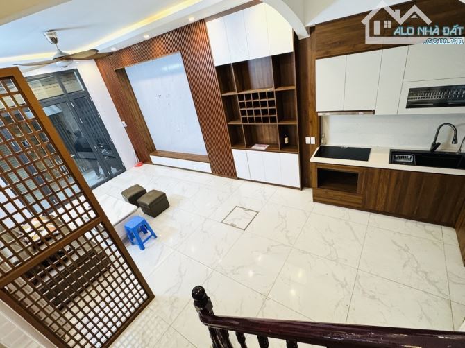 Nhà đẹp Khương Trung, 43m2, có 4pn, cách ô tô 5m, gần trường, chợ, Giá chỉ nhỉnh 7 tỷ - 3