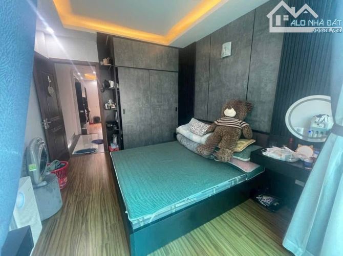 BẠN EM GIAO BÁN  NHÀ MẶT PHỐ – KINH DOANH ĐẸP – VỊ TRÍ VÀNG LA KHÊ GIÁ NHỈNH 8T - 3