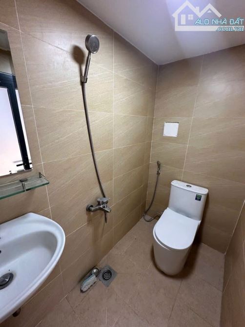 Bán nhà đúc 3 tầng - 4phòng ngủ - Nhỉnh 4 tỷ - hẻm ô tô -  SHR - P. Tân Chánh Hiệp , Q. 12 - 3