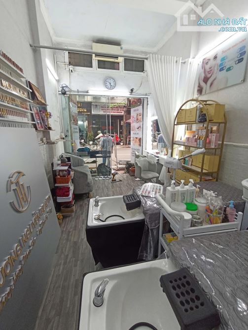 BÁN NHÀ MẶT PHỐ PHỐ VỌNG KINH DOANH . NHÀ 32 M . MT 3 M . GIÁ 11,5 TỶ - 3