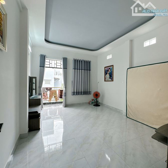 NHÀ HẺM 5M GẦN KHU TÊN LỬA, 4X15M 1 TRỆT 1 LẦU ĐÚC - 3