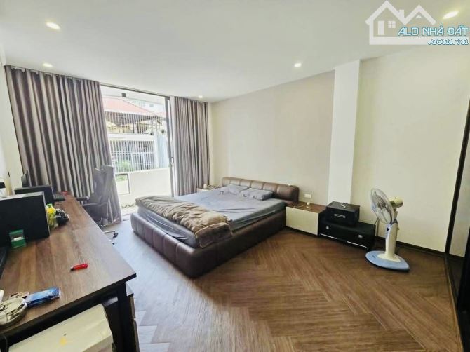 LÁNG HẠ - ĐỐNG ĐA - S 47M - 7 TẦNG - GARA Ô TÔ - GẦN PHỐ - HƠN 17 TỶ - 3