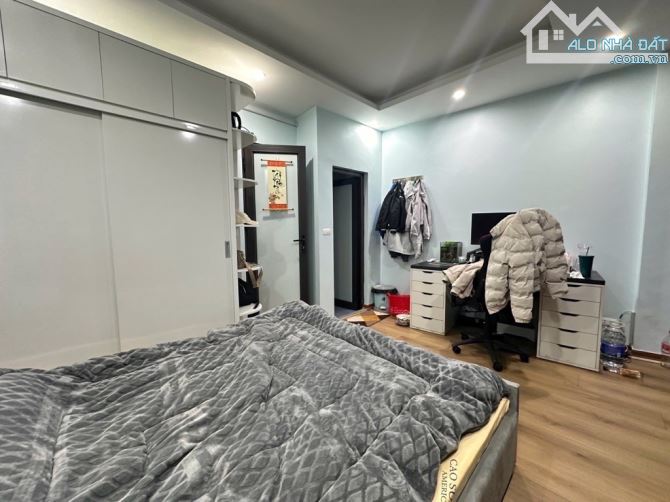 Bán nhà Mỹ Đình, 35m- mt-4,5m, nhà dân xây, gần ô tô, gần bãi đỗ ô tô, gần phố. - 3