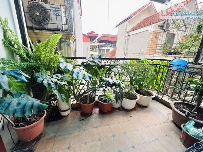 Nhà bán chính chủ ngõ nông rộng - 3