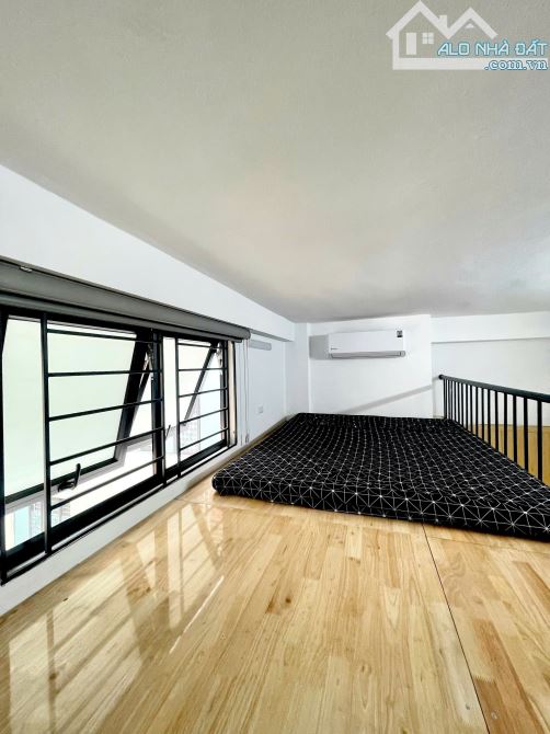 Cho Thuê CCMN 172 Vũ Hữu Thanh Xuân 30m2 Gác Xép Giặt Riêng Ban Công Cửa Sổ Thang Máy Ô Tô - 3
