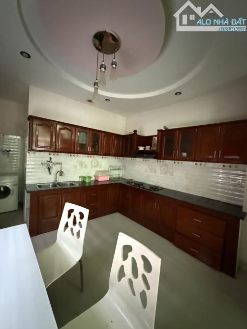 Lô góc Phan Thúc Duyện, 3 tầng, thông Mai Thúc Lân, gần biển chỉ 8ty5 - 3