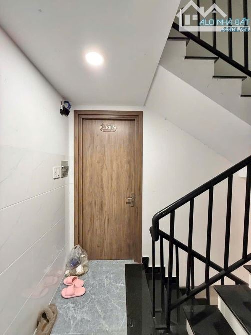 KHU VIP ĐƯỜNG D - P.25 BÌNH THẠNH - 5 TẦNG 80M2 - THANG MÁY - THU 540 TRIỆU - CHỈ 9.x TỶ - 3