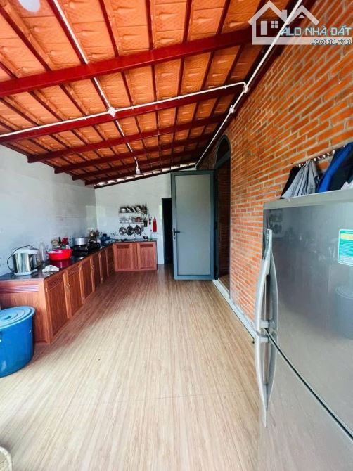 BABS NHÀ VƯỜN 4.000M2 CÓ 2MT TRƯỚC SAU - SẴN NHÀ VÀ VƯỜN TRÁI CÂY . TT PHƯỚC HẢI .LONG ĐẤT - 4