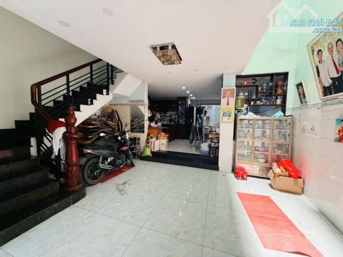 NGAY ETOWN P.13 Q.TÂN BÌNH-4 TẦNG-5.5Mx16M-SÁT MẶT TIỀN CỘNG HÒA - 4