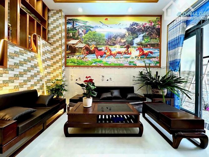 Bán nhà ngay Nhiêu Tứ, Phú Nhuận. Giá: 2 tỷ 612tr/ 68,5m2, sổ riêng - 4