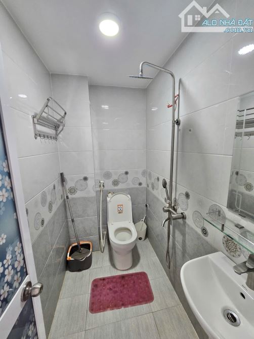 Bán nhà mặt tiền view sông ngay cầu Lê Thanh Nghị - 4