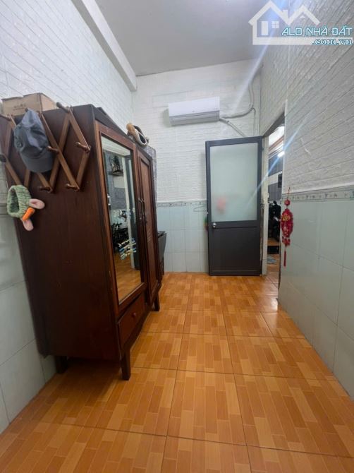 Bán nhà Tây Thạnh - 2 Tầng BTCT - Sát Mặt Tiền - 40M2 - Nở Hậu - Giá Nhỉnh 4 Tỷ - 4