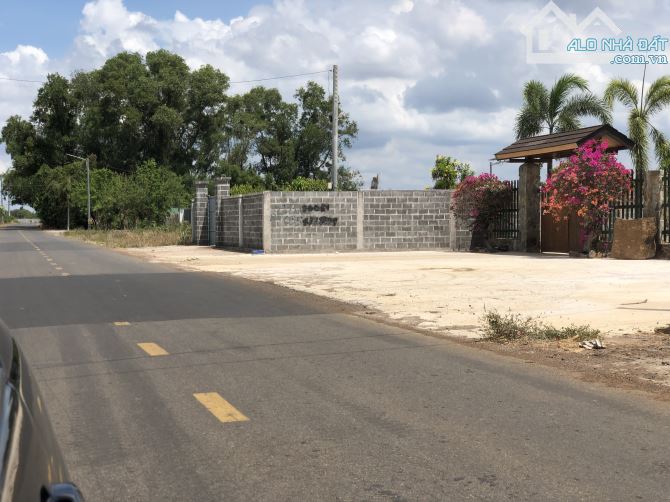 CẦN BÁN GẤP lô đất view Hồ Suối Môn tuyệt đẹp. Dt 1200m2-22mx60m-thổ cư 240m, giá 6ty - 4