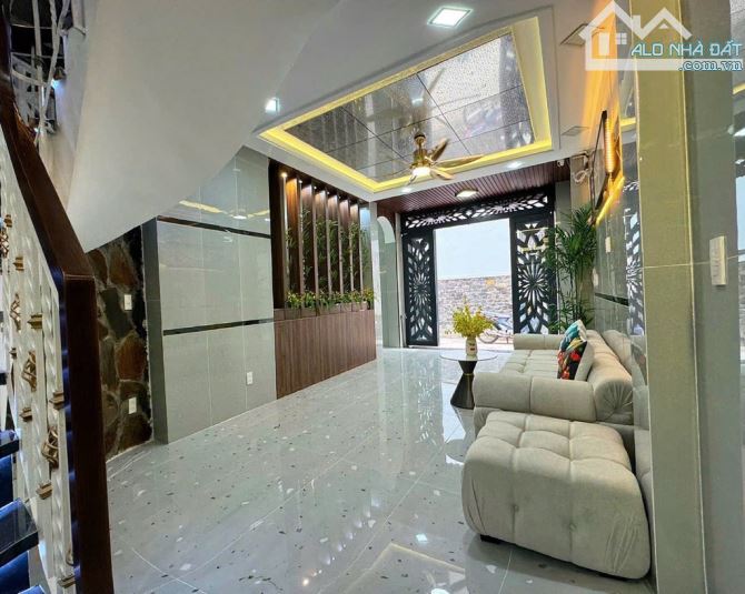 🏠Nhà  Hậu Giang, P12, Q6. DT 7,3 x 7, 3 tầng. Giá 6,1 tỷ TL. - 4