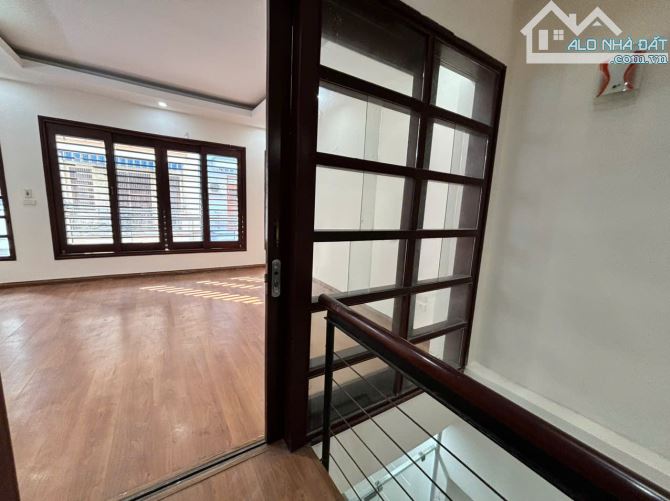 Cho thuê nhà MỚI ĐẸP KĐT Văn Quán 80m x 4 tầng 23 triệu - 4