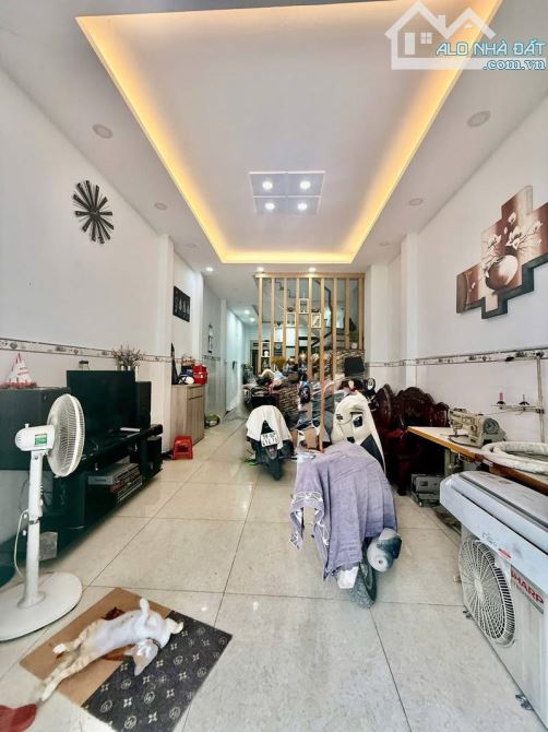 5.2 tỷ 💵 Nhà quận 12 ‼️56m2, 3 tầng HXH thông - 4