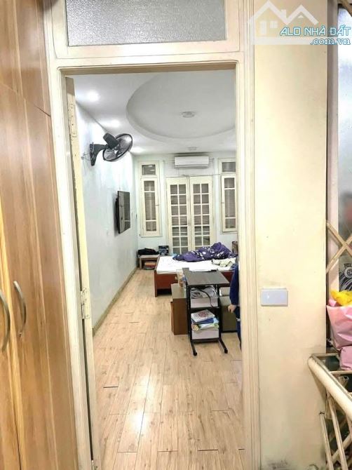 Nhỉnh 13 tỷ, nhà phân lô, ô tô tránh, phố Trần Quý Kiên, Cầu Giấy, DT35m, 5 tầng, Mt 3.5m - 4