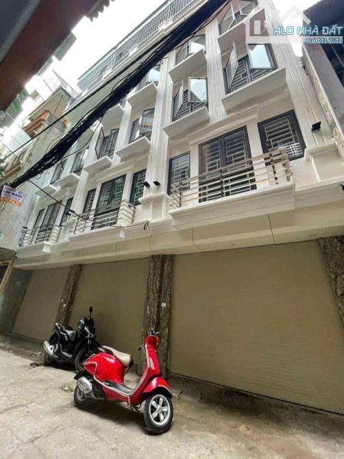 Cho thuê nhà kđt Đền Lừ - Hoàng Mai ,DT 35m2 x5 thông sàn ô tô 14tr - 4