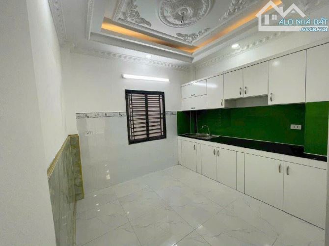 NHÀ 3 TẦNG HẺM XE HƠI 4PN ĐƯỜNG CHUYÊN DÙNG 9 P PHÚ MỸ QUẬN 7 - 4