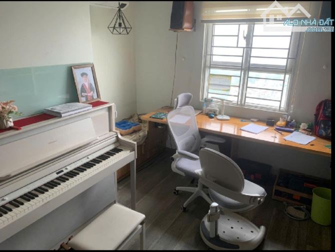 CC Thạch Bàn/108 M2/5.5 tỷ / Tầng 23 - 4