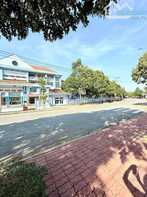 Bán đất mặt tiền đường nhựa 6m. Tân An, Tp TDM. Hẻm đối diện trường Trần Bình Trọng - 4