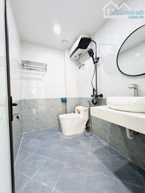 BÁN NHÀ MỚI PHỐ TRƯƠNG ĐỊNH 45M2 6 TẦNG GIÁ NHỈNH 7 TỶ - 4