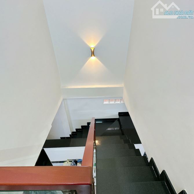 NHÀ HẺM 5M GẦN KHU TÊN LỬA, 4X15M 1 TRỆT 1 LẦU ĐÚC - 4